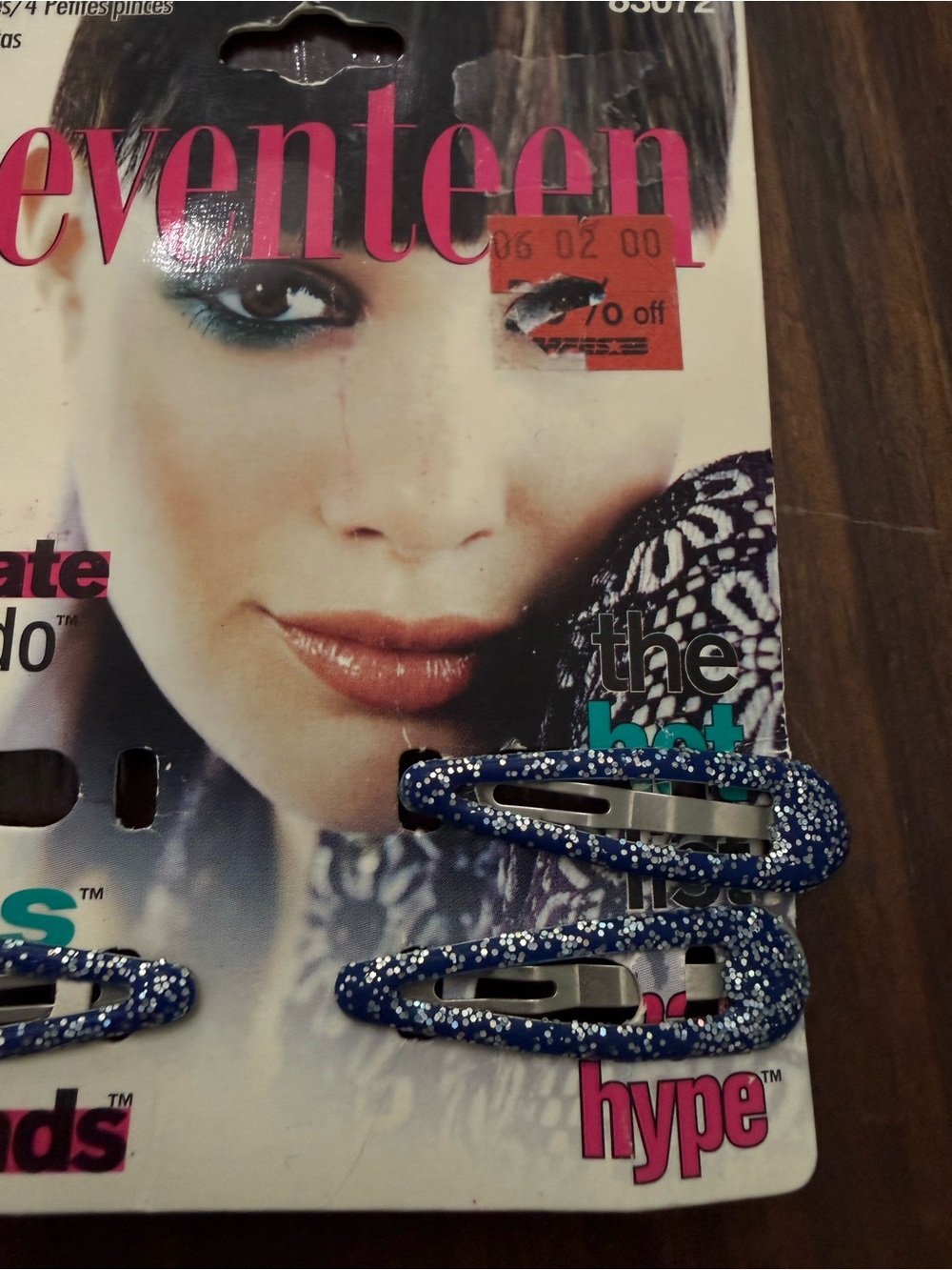 Vintage 1999 Seventeen Hip Clips Blue Glitter Snap Hair Barrettes Y2K 3pc Set - Picture 2 of 4